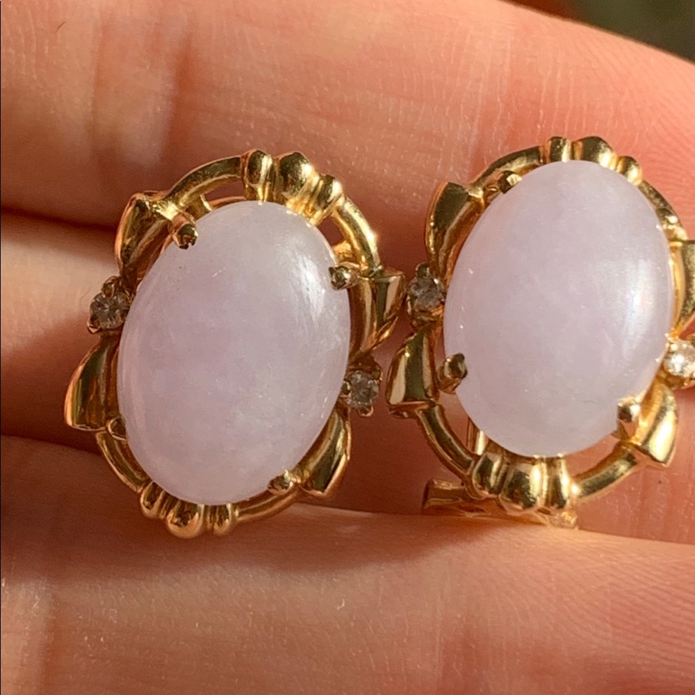 Lavender Jadeite earrings in 14k gold - Picture 5 of 10